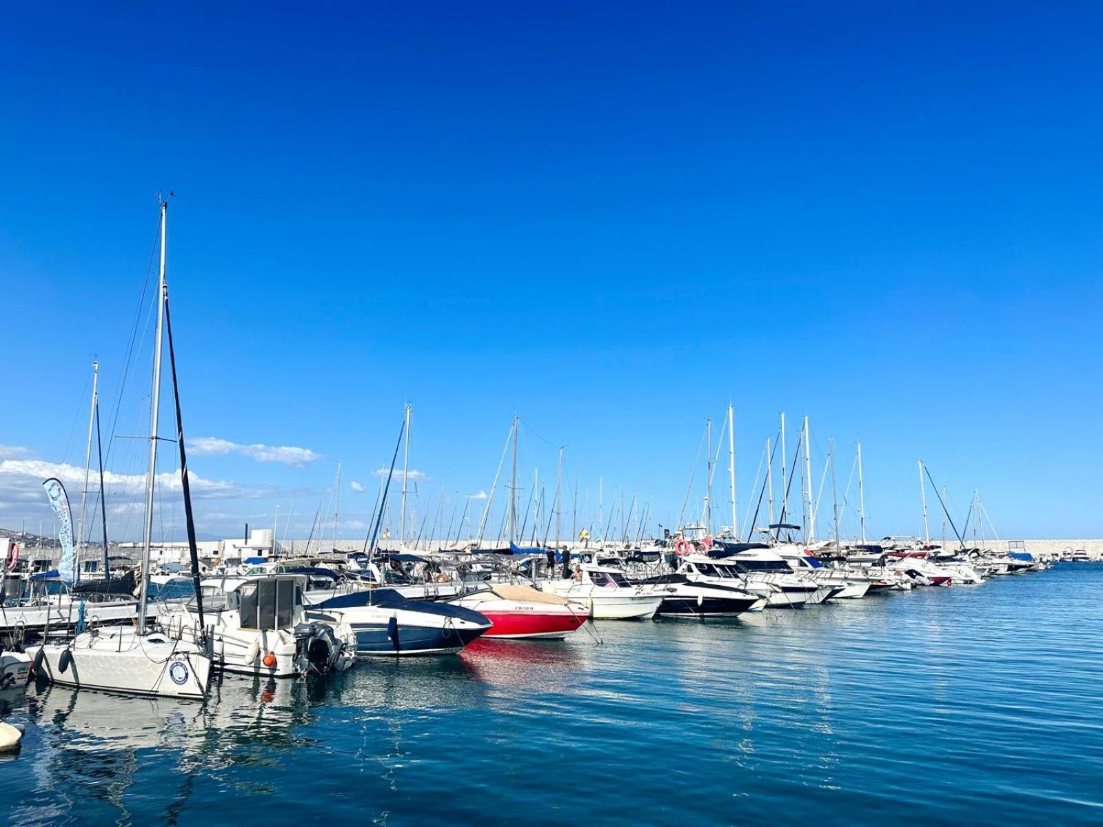 Costa Del Sol Seaside Studio - 5 Mins From Beach Fuengirola Extérieur photo